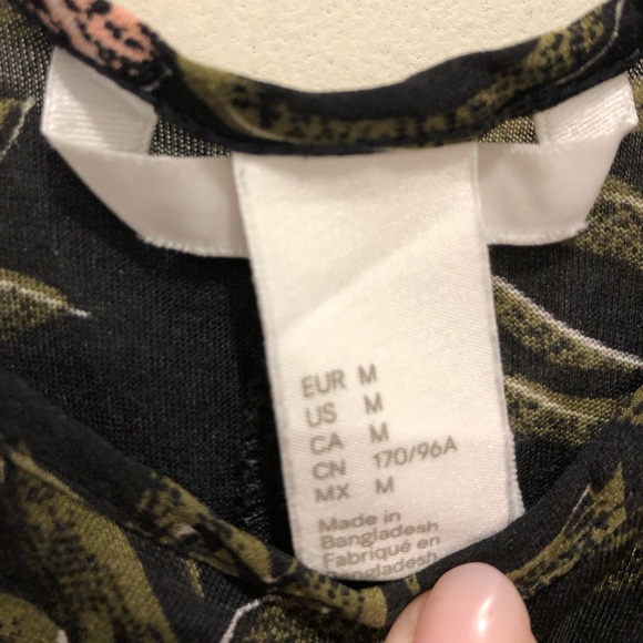 H & M pineapple tank - Picture 3 of 4